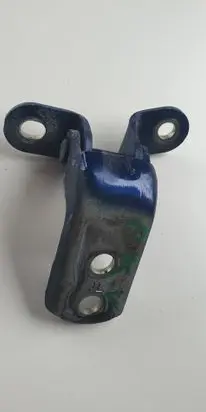 Toyota Prius (XW30) Front door upper hinge