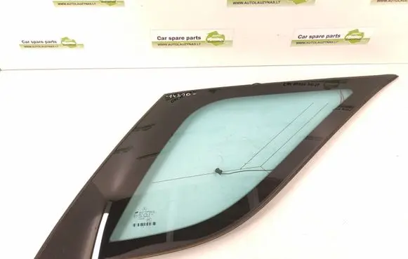 Mercedes-Benz ML W164 Rear side window A1646701011 1646701011