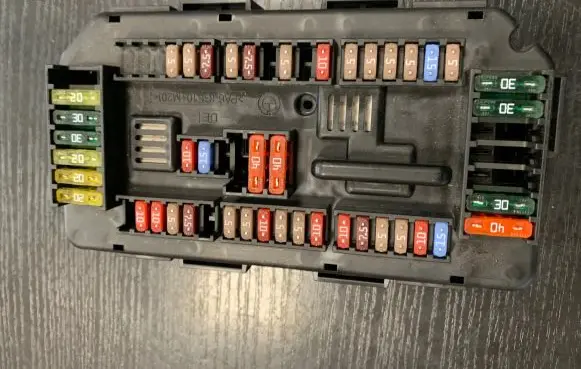BMW 1 F20 F21 Fuse module 922487904
