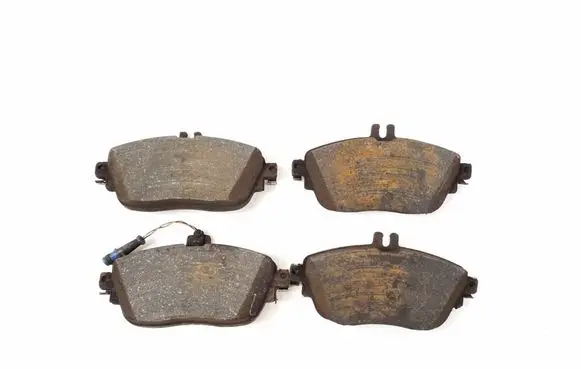 Mercedes-Benz GLA W156 X156 Brake pads (front) A0084200620