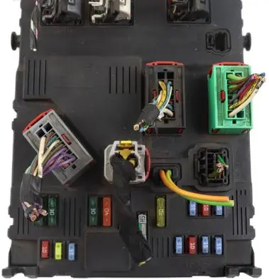 Citroen C3 Fuse module 9653667380 S118085200L