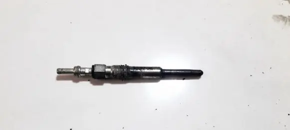 Volkswagen Touareg I Glow plug y741u 11vk27x