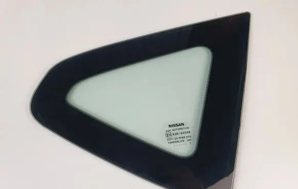 Nissan Qashqai Rear side window 43R00048