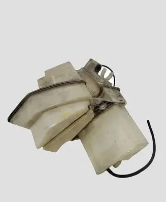 Volvo XC90 Windshield washer fluid reservoir/tank