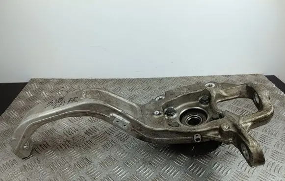Maserati Levante Front wheel hub 670032053