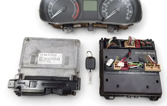 Engine ECU kit and lock set