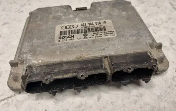 Volkswagen Golf IV Engine control unit/module 038906018AR 28SA3454 0281001728