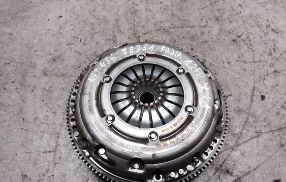 Skoda Fabia Mk2 (5J) Clutch set kit 030105271D 036141032H 03C141025J