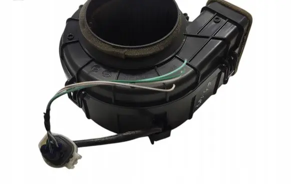 Toyota RAV 4 (XA50) Hybrid/electric vehicle battery fan G9230-33050
