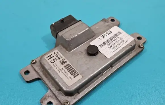 Nissan Juke I F15 Gearbox control unit/module EMU10-040N IMPRK1360923