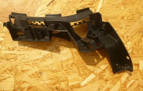 Volkswagen Golf Plus Rear bumper mounting bracket 5M0807393A