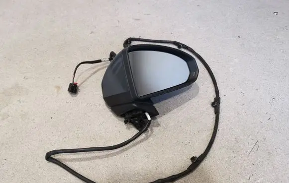 Audi TT TTS RS Mk3 8S Front door electric wing mirror