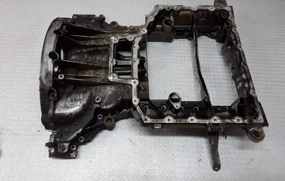 Volkswagen Touareg I Oil sump 07Z103603M