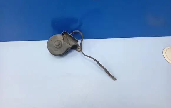 Mercedes-Benz E W211 Horn signal E355307