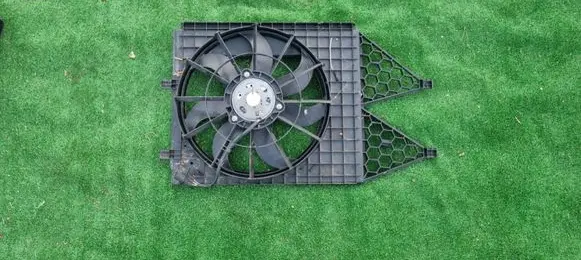 Volkswagen Polo V 6R Radiator cooling fan shroud 6R0121297