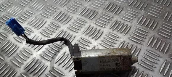Seat adjustment motor