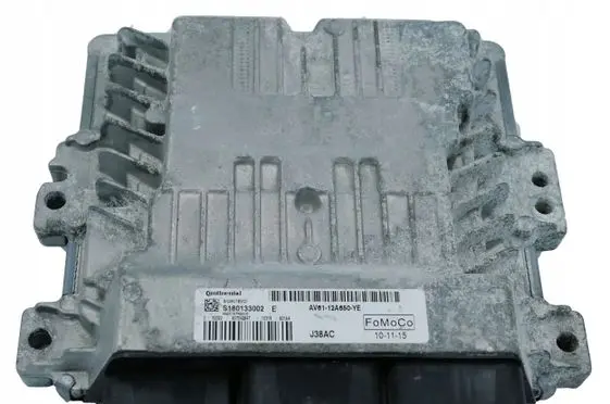 Ford Focus Engine control unit/module AV6112A650YF S180133002F