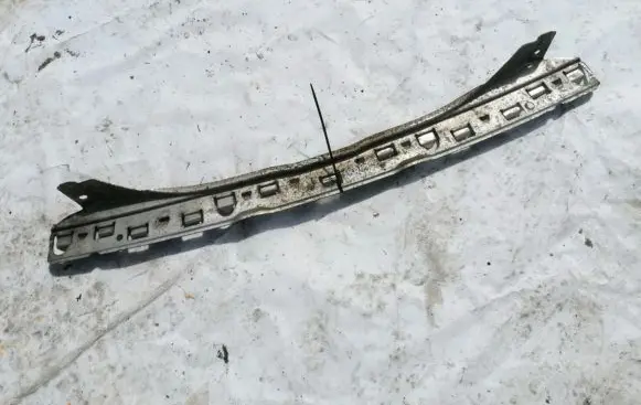 Subaru Legacy Radiator support slam panel