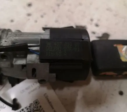 Citroen C4 I Ignition lock N0502455
