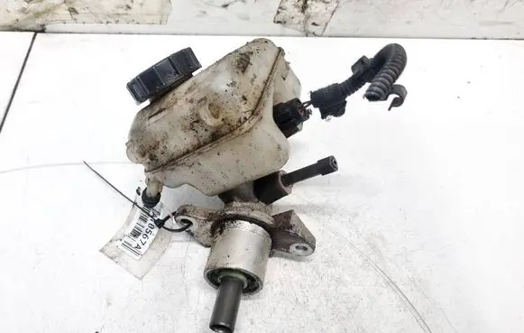 Brake fluid reservoir