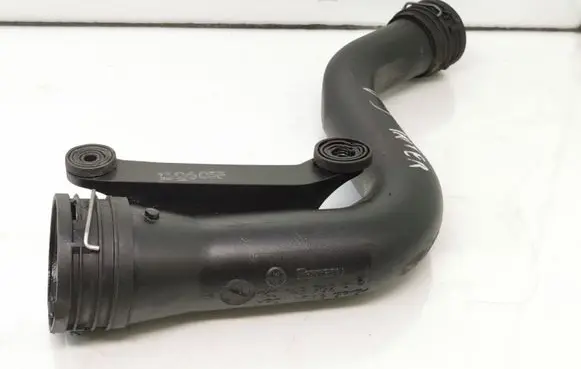 Volkswagen Jetta V Intercooler hose/pipe 1K0145762P