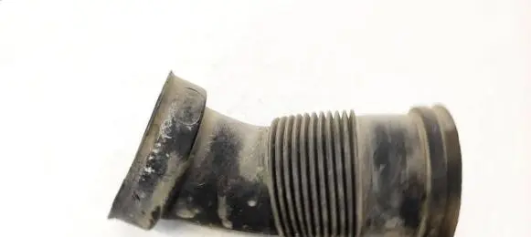Opel Astra H Air intake hose/pipe 55558369