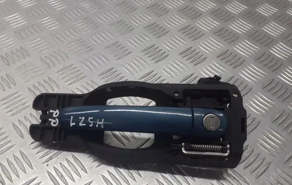 Audi A2 Front door exterior handle/bracket 