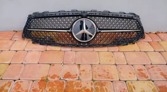Mercedes-Benz CLA C118 X118 Front grill A1188883800 A1188884400