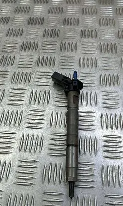 KIA Sorento Fuel injector 338002F000