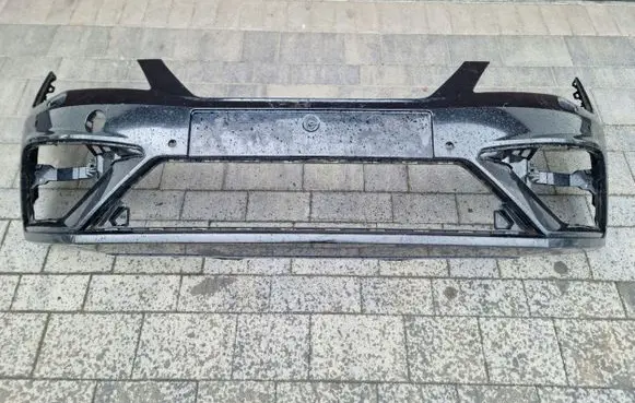 Seat Leon (1P) Front bumper