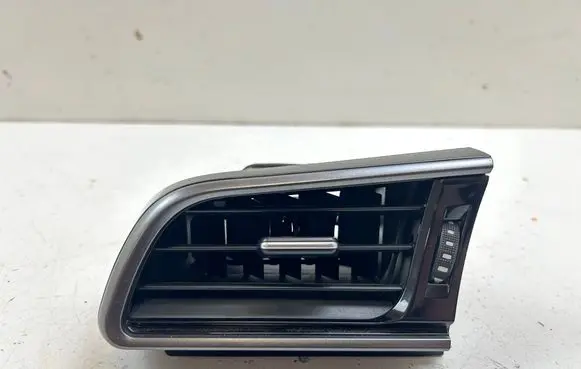 Toyota Camry VIII XV70 Dashboard side air vent grill/cover trim 5565033440