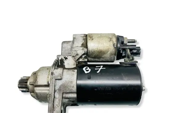 Volkswagen Tiguan Starter motor 02M911023G 20100923