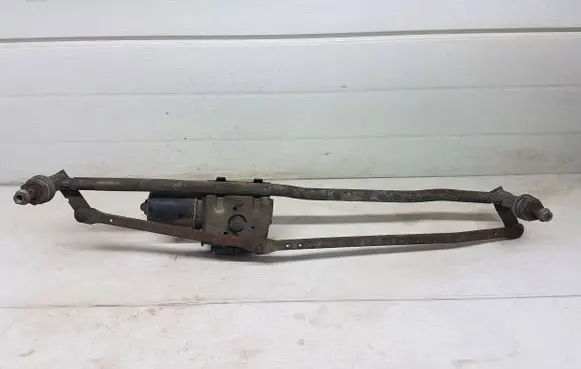 Iveco Daily 4th gen Front wiper linkage and motor