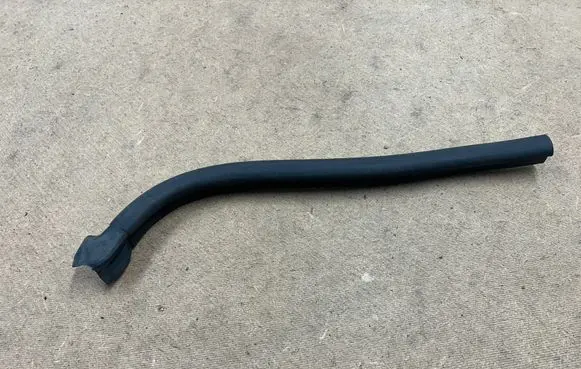 BMW 3 E46 Engine compartment rubber 51718232085 8232085