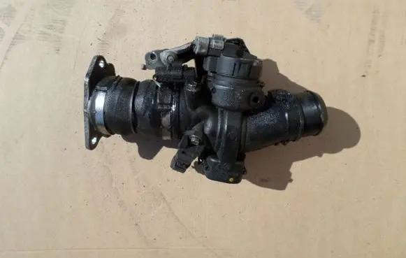 Peugeot 308 Throttle valve 9660030480