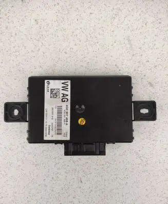 Audi A6 S6 C7 4G Gateway control module 4G0907468A