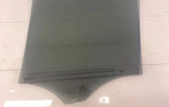 Mercedes-Benz ML W164 Rear door window glass 43R002444