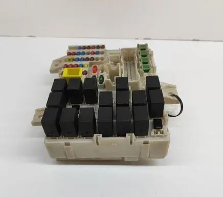 Mitsubishi Colt Fuse module 8565A108