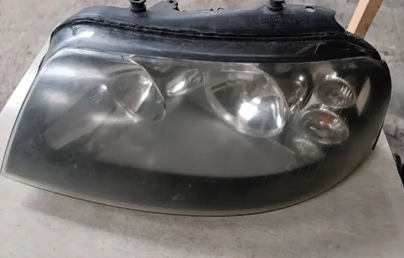 Seat Alhambra (Mk1) Headlight/headlamp 0301182211