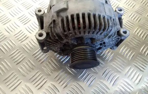 Audi A6 S6 C6 4F Generator/alternator 06E903016D TG16C014 2543315E