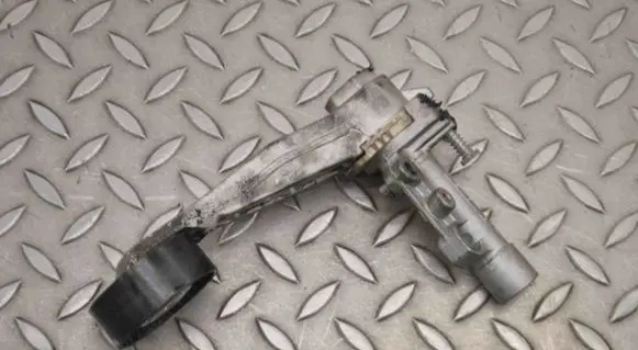 Peugeot RCZ Generator/alternator belt tensioner V7571015