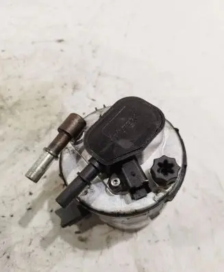 Volvo V50 Fuel filter bracket/mount holder 23433135
