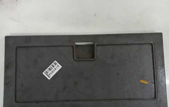 Nissan Almera Tino Other trunk/boot trim element 74988bu010