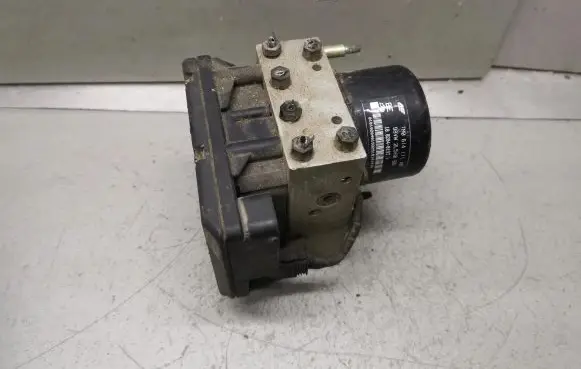 Audi A3 S3 8L ABS Pump 1J0907379H 7M0614111AB 98VW2L580BD