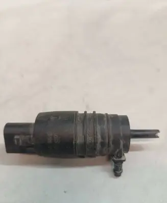 BMW 3 E46 Windscreen/windshield washer pump 8362154