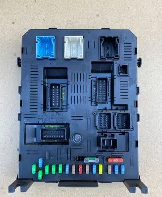 Peugeot 407 Fuse box set 9663510280 004H020108110
