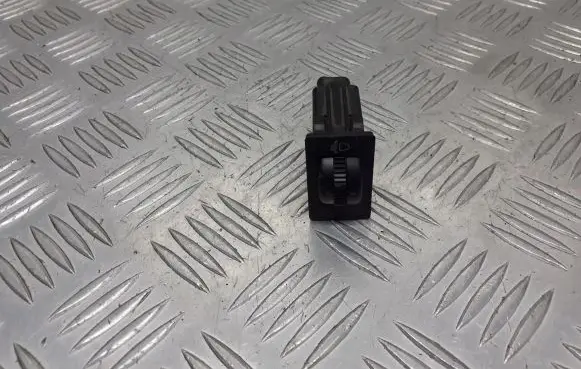 Toyota Corolla Verso E121 Light relay 