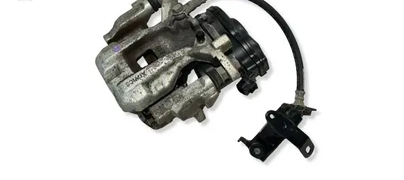 Toyota Corolla Cross Rear brake caliper 4783042090 49270 4782110030