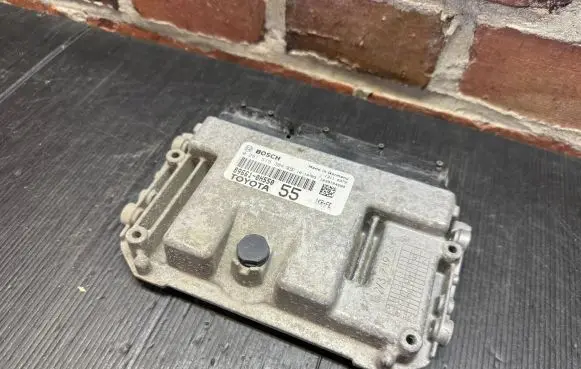 Toyota Aygo AB40 Engine control unit/module 89661-0H550 0261S19304 1039T24680