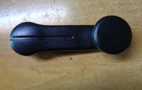 Mitsubishi Space Star Front door window winding handle 